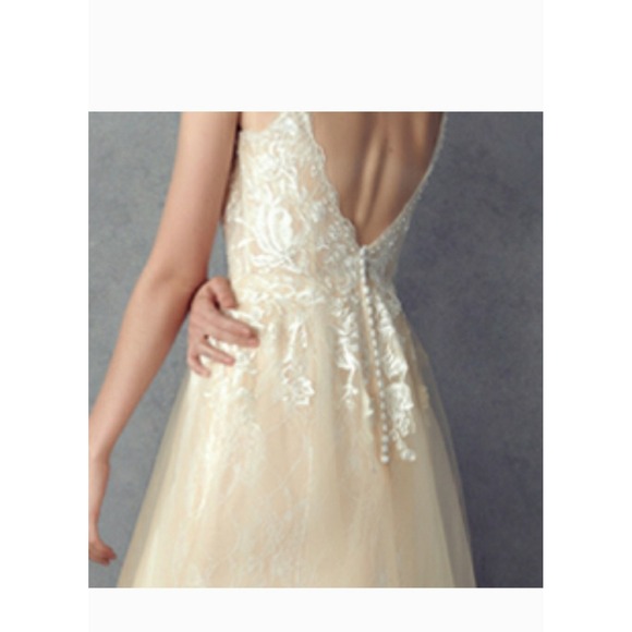 Juliet Collection Wedding Dress 249 4XL - Picture 3 of 12